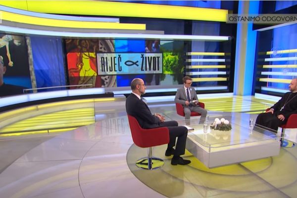 Dekani teoloških fakulteta gostovali na HRT-u