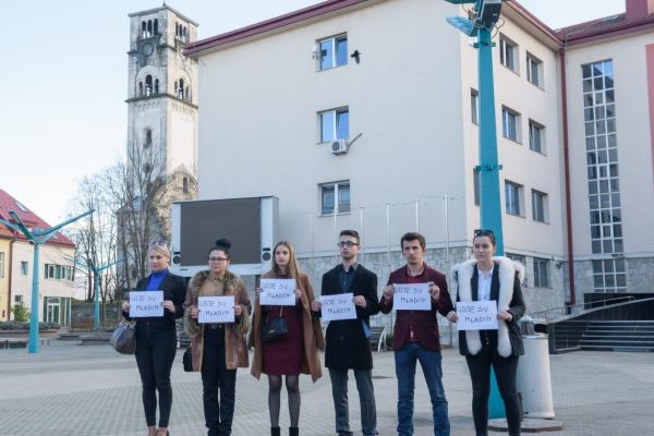 Omladinski aktivisti traže odgovore na stvarne probleme